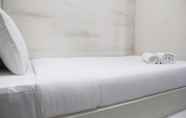 Bilik Tidur 3 Cozy Comfy 2BR Mutiara Bekasi Apartment By Travelio