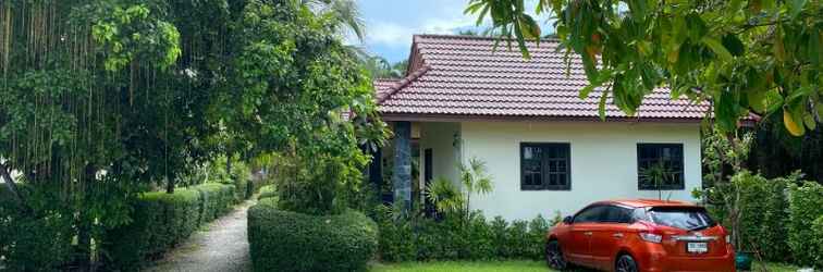 Lobi Sirin Bungalow