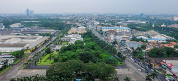 Nearby View and Attractions 5 Brand New Comfy Studio Springwood Apartment By Travelio