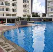 Swimming Pool 2 Tranquil and Modern 1BR @ Casa De Parco Apartment By Travelio