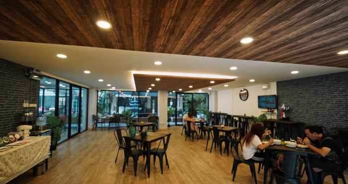 ร้านอาหาร Bansuay Apartment and Hotel - Phra Nangklao Bridge