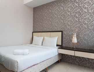 Kamar Tidur 2 Cozy 1BR + 1 Apartment at Seasons City By Travelio