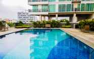 Swimming Pool 2 Wonderful Living Studio at Tree Park Apartment By Travelio