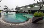 Swimming Pool 3 Trendy and Elegant Studio Apartment at U Residence By Travelio