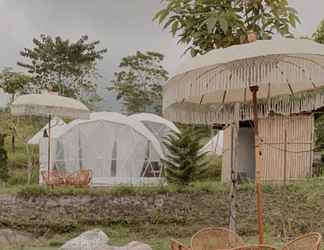 Bên ngoài 2 Pallatina Glamping Jogja