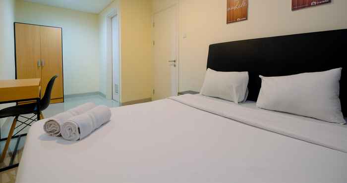 Bedroom Strategic Location 2BR Kebayoran Icon Apartment near Gandaria City Mall By Travelio