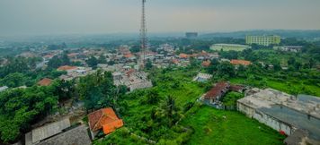 周邊景點與觀光 6 Near The Jungle Studio Room Bogorienze Resort By Travelio