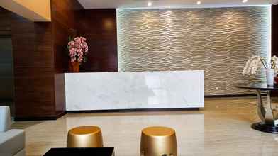 Lobby 4 Elegant Studio at Nifarro Park Apartment By Travelio