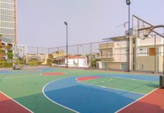 Trung tâm thể thao 4 Best Price & Cozy Studio at Gold Coast Apartment By Travelio