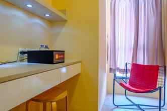 Bilik Tidur 4 Stylish and Minimalist Studio at Tamansari Semanggi Apartment By Travelio