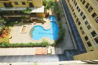 Swimming Pool 4 Best Choice and Cozy 1BR Apartment at Kebagusan City By Travelio