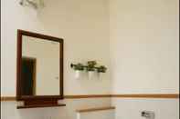 In-room Bathroom Colonial House Cirebon