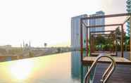 Kolam Renang 3 Brand New Studio Grand Kamala Lagoon Apartment By Travelio