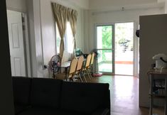 ล็อบบี้ 7 Anna Hostel in Chaiyaphum