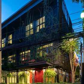 レッドドアヘリテージホテル 1, バーンソムデチャオプラヤー・ラチャバット大学ホテル