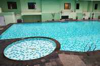 Swimming Pool Strategic Location 2BR Menteng Square By Travelio
