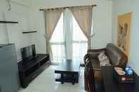 Lobby Great Value 1BR at Apartment Taman Semanan Cengkareng By Travelio