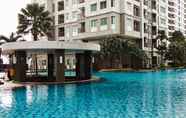 Kolam Renang 2 Pleasant 1BR Apartment Thamrin Residence By Travelio