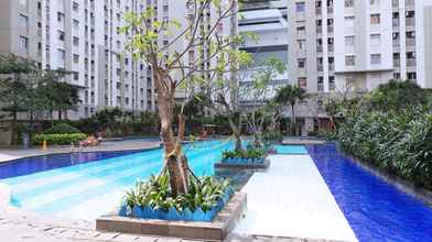 Exterior 4 Classic Studio at Green Bay Pluit Apartment (No Kitchen) By Travelio