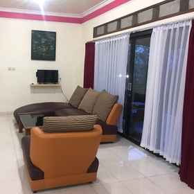 Pink Villa Panderman 1, Hotel Batu Moksa Dewi Anjarwati