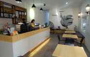 Bar, Cafe and Lounge 5 Tamadara Guesthouse Jogja