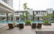 Kolam Renang 6 Good Location @ 1BR Gallery West Apartment By Travelio