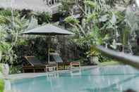 Kolam Renang Villa Bukit Sari