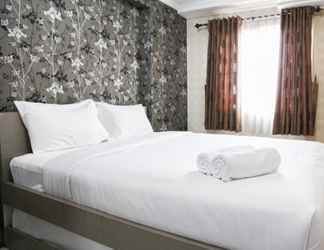 Bilik Tidur 2 Homey and Classic 1BR @ Mutiara Bekasi Apartment By Travelio