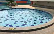Kolam Renang 5 Classic Furnished Studio Apartment Cinere Bellevue Suites By Travelio