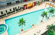 Kolam Renang 3 Near Pejaten Village 1BR Gardenia Boulevard Apartment By Travelio