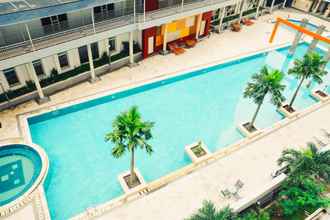 Swimming Pool 4 Near Pejaten Village 1BR Gardenia Boulevard Apartment By Travelio