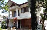 Exterior 2 Blessing Villa Dago Pakar 15