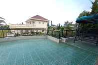 Kolam Renang Puncak Resort Villa Timur