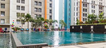 Swimming Pool 3 Studio Pool View Apartment Paramount Skyline near Gading Serpong By Travelio