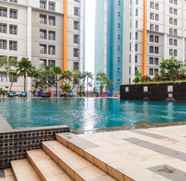 Swimming Pool 3 Studio Pool View Apartment Paramount Skyline near Gading Serpong By Travelio