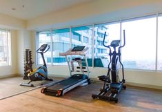 Fitness Center 5 Elegant and Modern Studio Grand Kamala Lagoon Apartment By Travelio