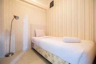 Bilik Tidur 4 Comfy 2BR near Bassura Mall at Bassura City Apartment By Travelio