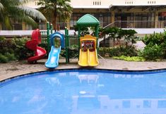 Kolam Renang 5 Comfort and Homey Studio Kebagusan City Apartment By Travelio