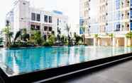 Kolam Renang 4 Exquisite Studio Apartment at Capitol Park Residence By Travelio