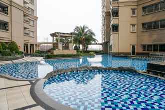 Kolam Renang 4 Minimalist & Cozy 1BR Apartment at Mediterania Marina Residence By Travelio