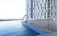 Kolam Renang 4 Marvell City Mall Access 1BR at The Linden Apartment By Travelio