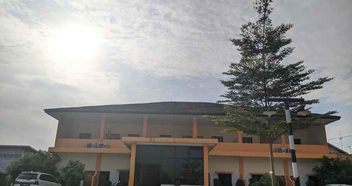 Lainnya HOTEL ARUNI