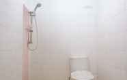 In-room Bathroom 6 Palem Agung Syariah Residence