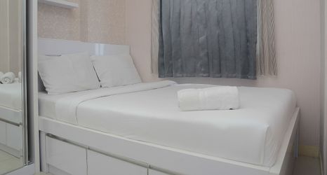 ห้องนอน 2 Clean & Comfortable 2BR Green Pramuka Apartment By Travelio
