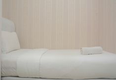 ห้องนอน 3 Clean & Comfortable 2BR Green Pramuka Apartment By Travelio