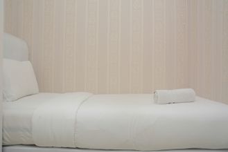 ห้องนอน 4 Clean & Comfortable 2BR Green Pramuka Apartment By Travelio