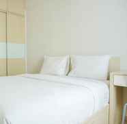 Kamar Tidur 2 Enjoy Living 1BR at Pancoran Riverside Apartment By Travelio