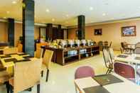 Restaurant The Summit Siliwangi Hotel