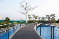 Lobby Pool View Studio at West Vista Apartment By Travelio