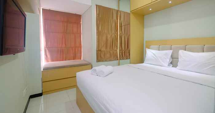 Kamar Tidur Relaxing Style Studio at Nifarro Apartment By Travelio